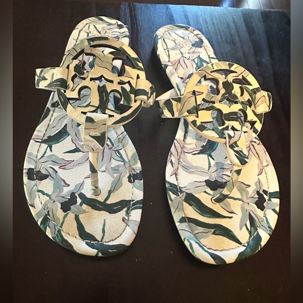 Tory Burch Women's Sandals - Cream and Green Floral